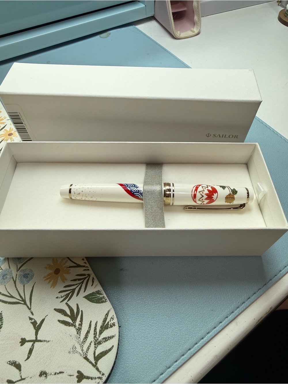 Sailor Pro Gear Slim kimono “happiness“ fountain pen; 14 karat gold nib; MF